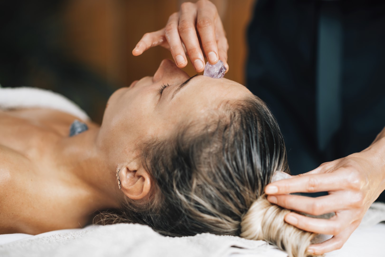 Crystal Healing 2 crystal healing therapy